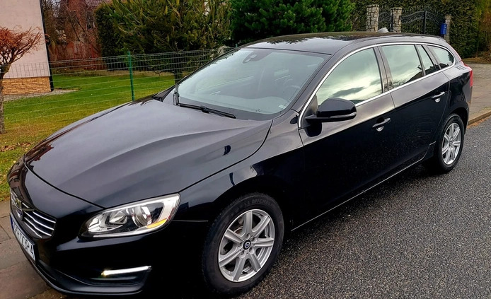 Volvo V60 cena 48300 przebieg: 177000, rok produkcji 2015 z Prudnik małe 121